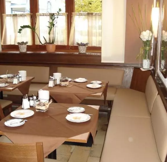 Hotelli Almtalerhof