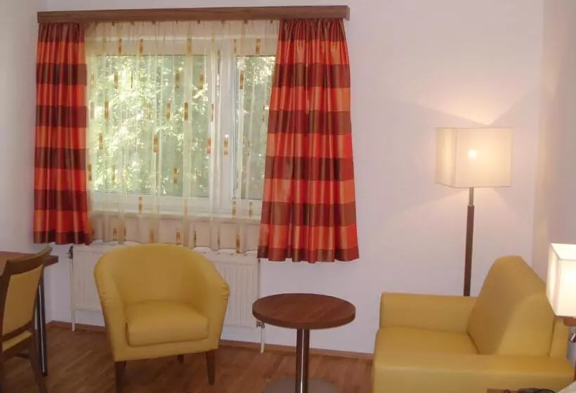 Hotelli Almtalerhof