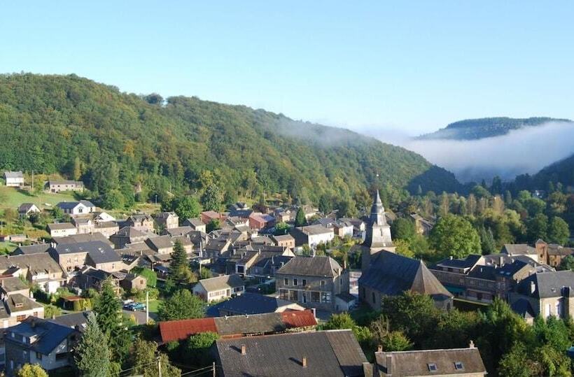 בית מלון כפרי Au Central