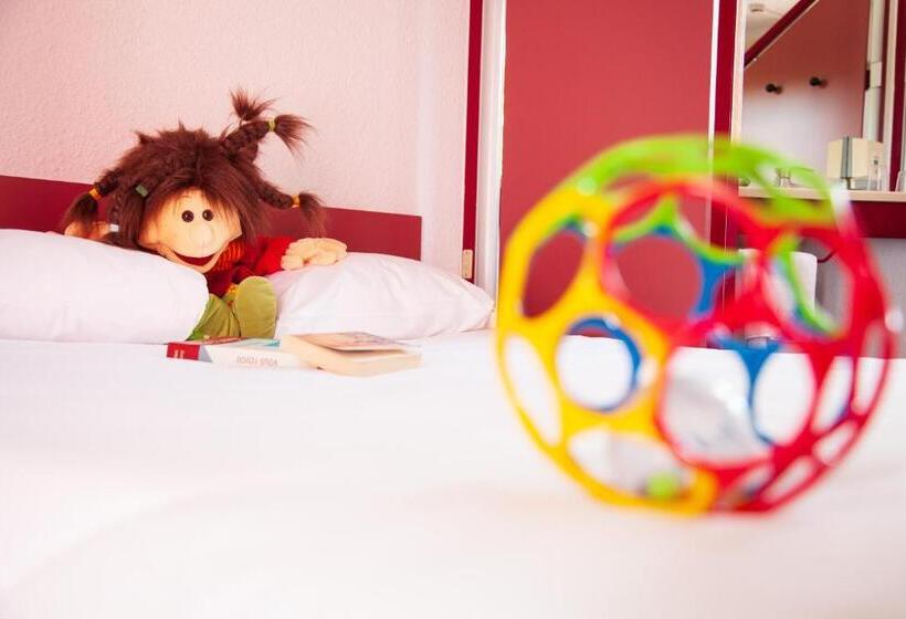 هتل Class'eco Charleroi