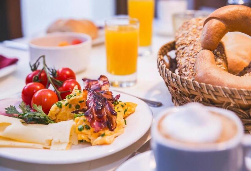 בית מלון כפרי Rathauskeller Melk