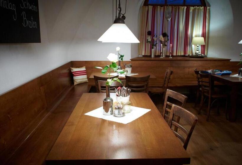 בית מלון כפרי Rathauskeller Melk