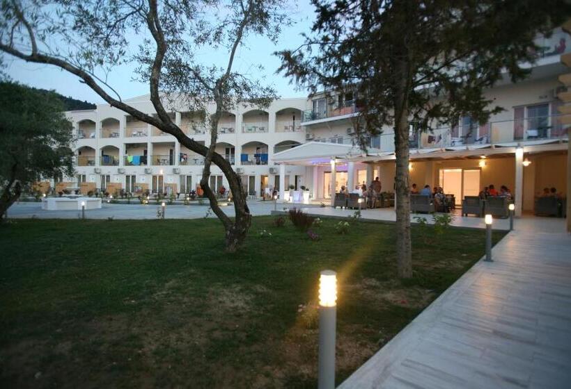 ホテル Saint George Palace