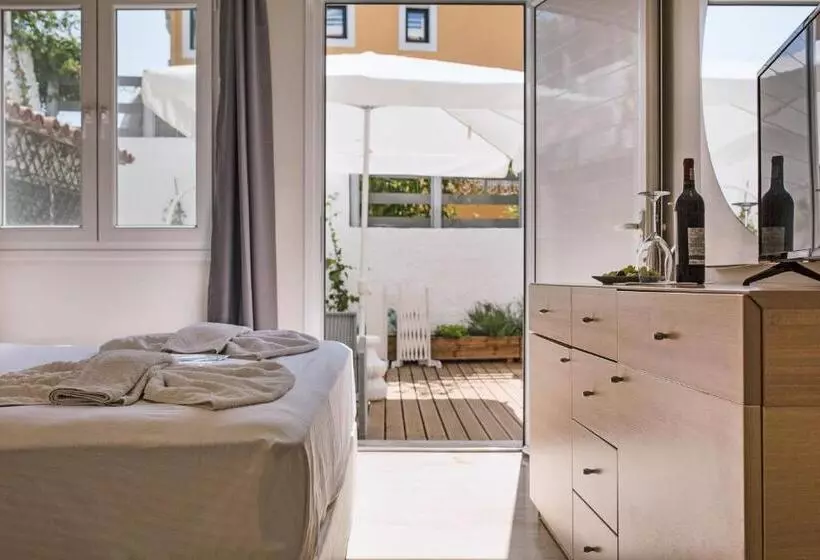 Hotelli Saint George Palace