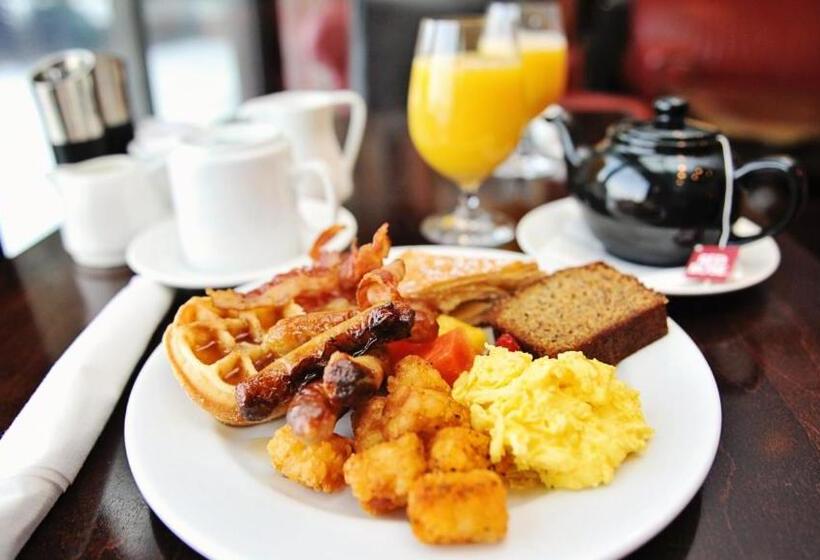 ホテル Saint George Palace