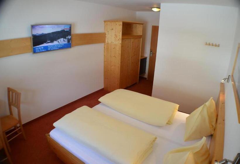 בית מלון כפרי Starjet