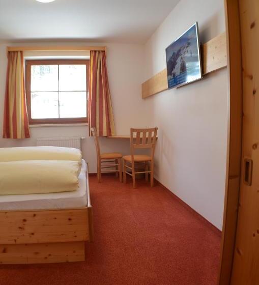 בית מלון כפרי Starjet