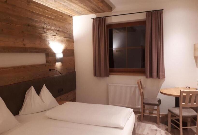 בית מלון כפרי Starjet