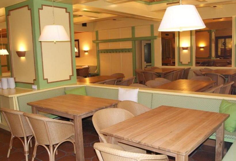 ホテル Youhey Am Wolfgangsee