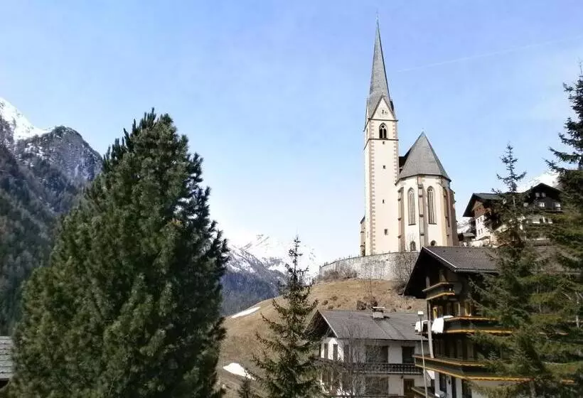 ユースホステル Jugend Und Familiengästehaus Heiligenblut