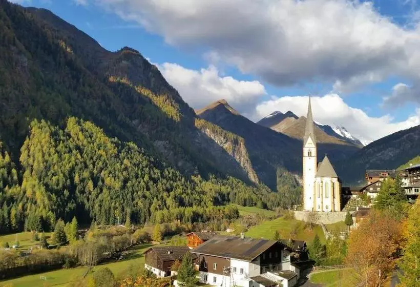 ユースホステル Jugend Und Familiengästehaus Heiligenblut