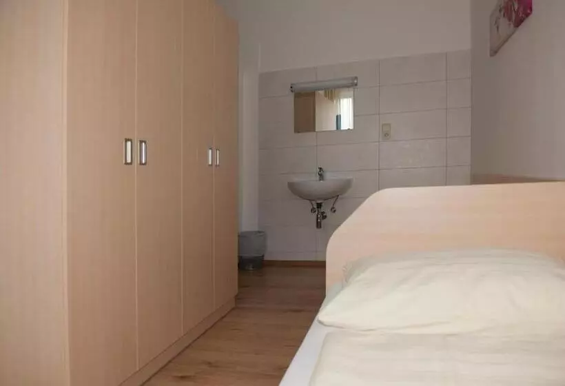 ユースホステル Jugend Und Familiengästehaus Heiligenblut
