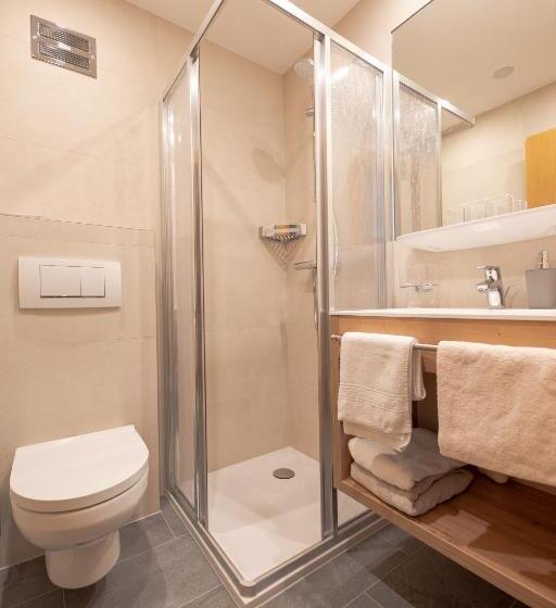 تختخواب و صبحانه Haus Markus Strolz