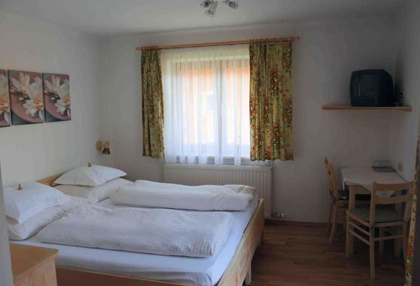 تختخواب و صبحانه Haus Senoner