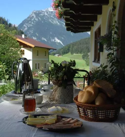 Aamiaismajoitus (B&B) Hinterkellaubauer