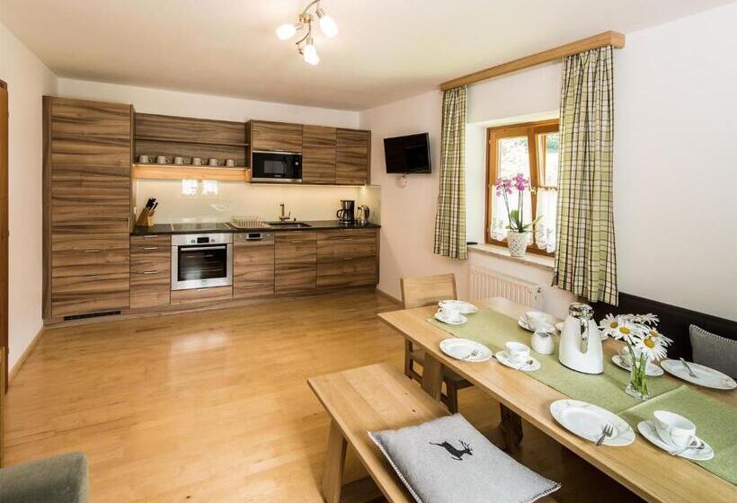 مبيت وإفطار Hinterkellaubauer