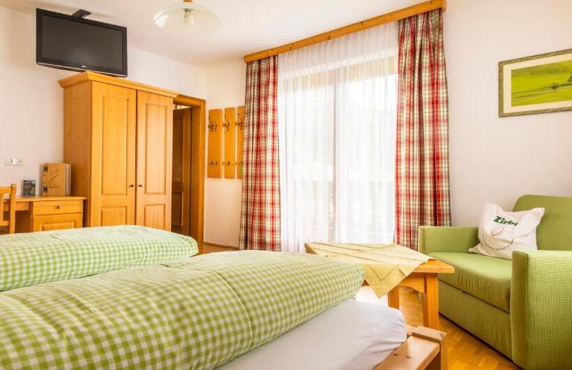 مبيت وإفطار Hinterkellaubauer