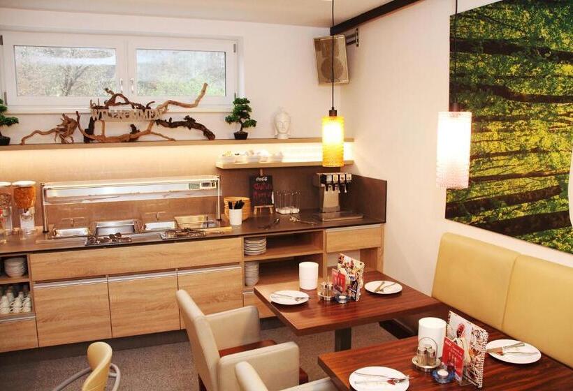 Highway Bed & Breakfast