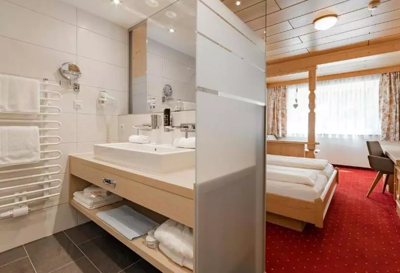 ホテル Alp Larain B&b
