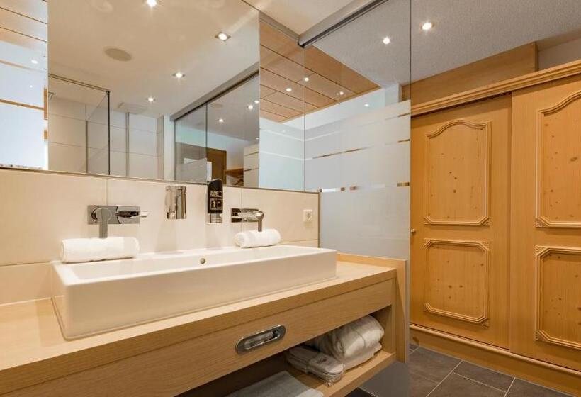 בית מלון כפרי Alp Larain B&b