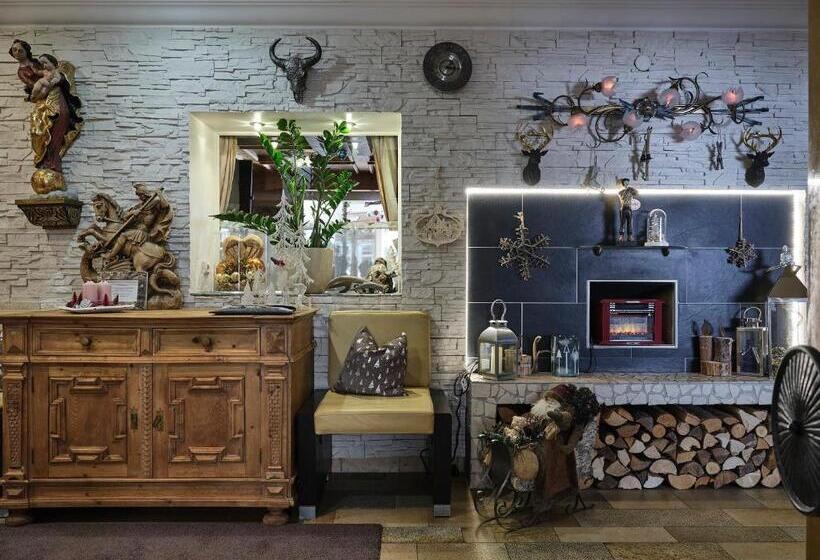 ホテル Garni Pinzgau, Bernd Hüttl