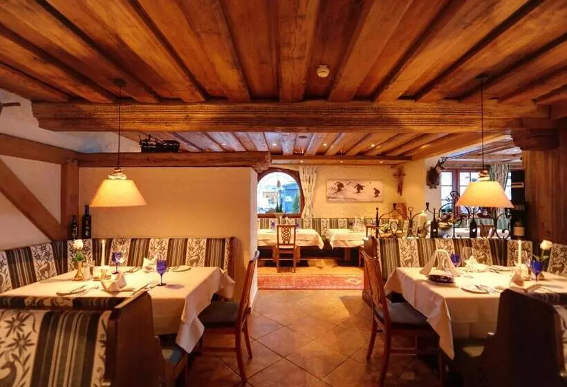 Hotelli Salnerhof Superior Lifestyle Resort