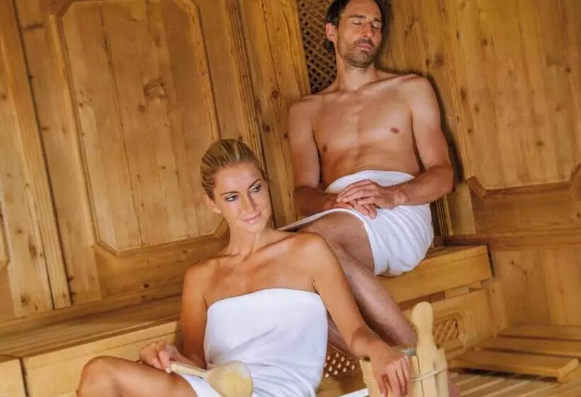 Hotelli Salnerhof Superior Lifestyle Resort