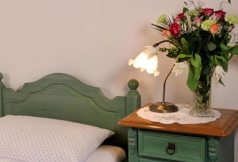 هتل Stoffbauer Gmbh