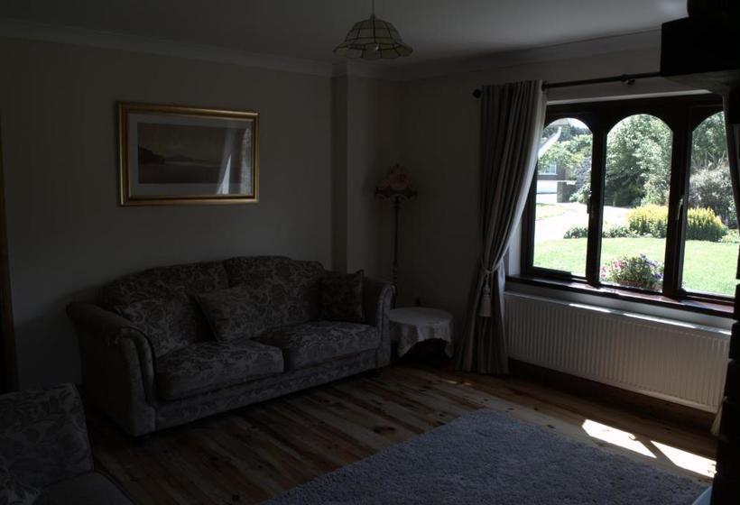 Old Orchard Lodge B&b