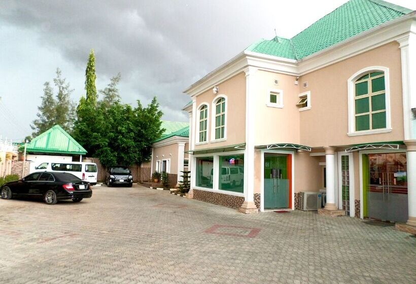 B S Hive Hotel & Suites