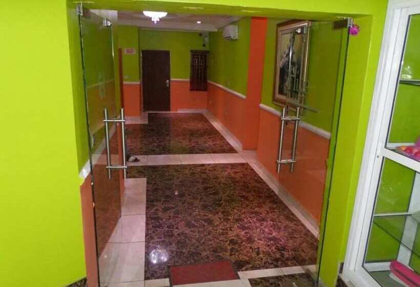 B S Hive Hotel & Suites