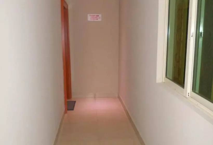 B S Hive Hotel & Suites