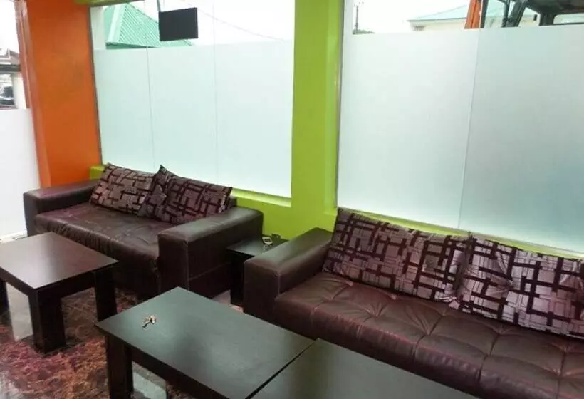 B S Hive Hotel & Suites
