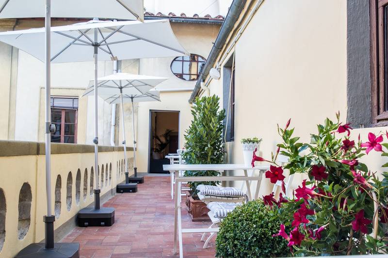 تختخواب و صبحانه The Artists' Palace Florence