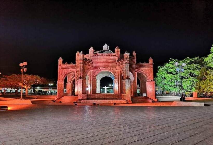 فندق Capital O Los Angeles, Chiapa De Corzo