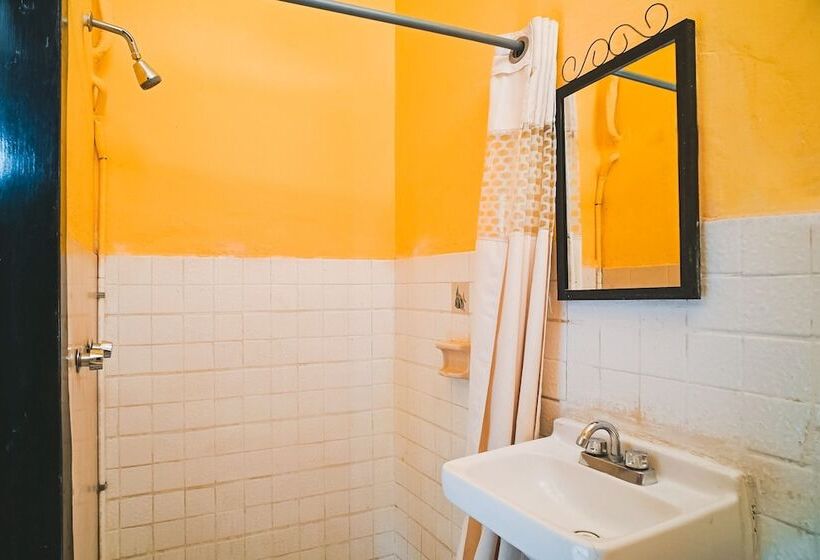 فندق Capital O Los Angeles, Chiapa De Corzo