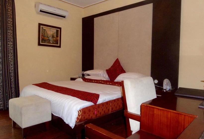 هتل Caravel Suites