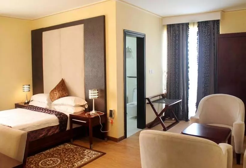 هتل Caravel Suites