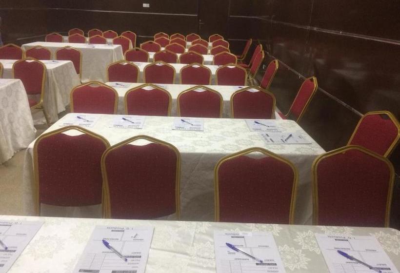 هتل Caravel Suites