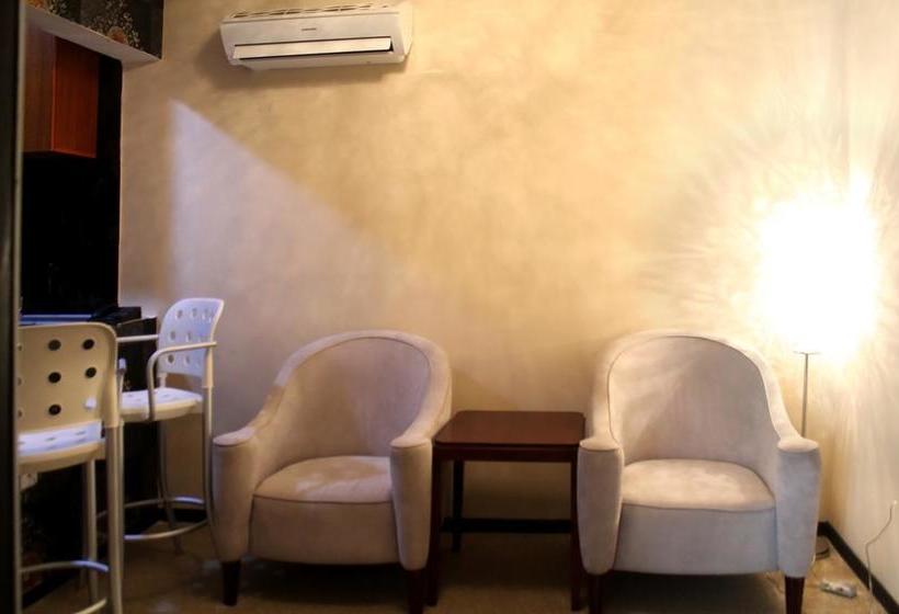 هتل Caravel Suites