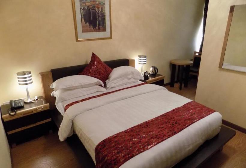 هتل Caravel Suites