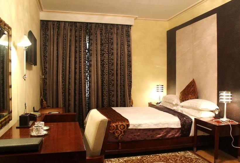 هتل Caravel Suites