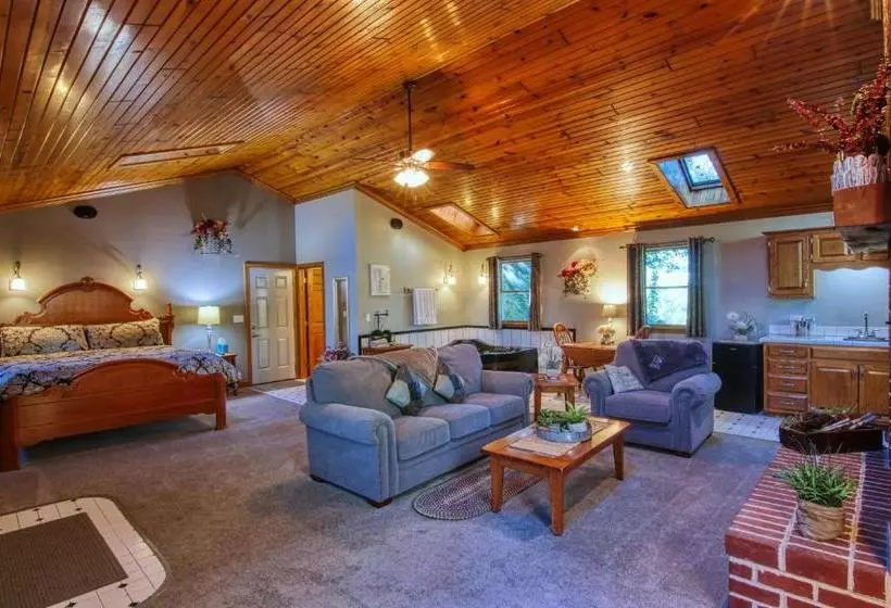 ホテル Donna's Premier Lodging