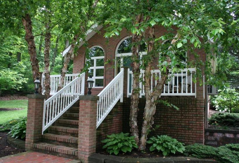 فندق Donna's Premier Lodging