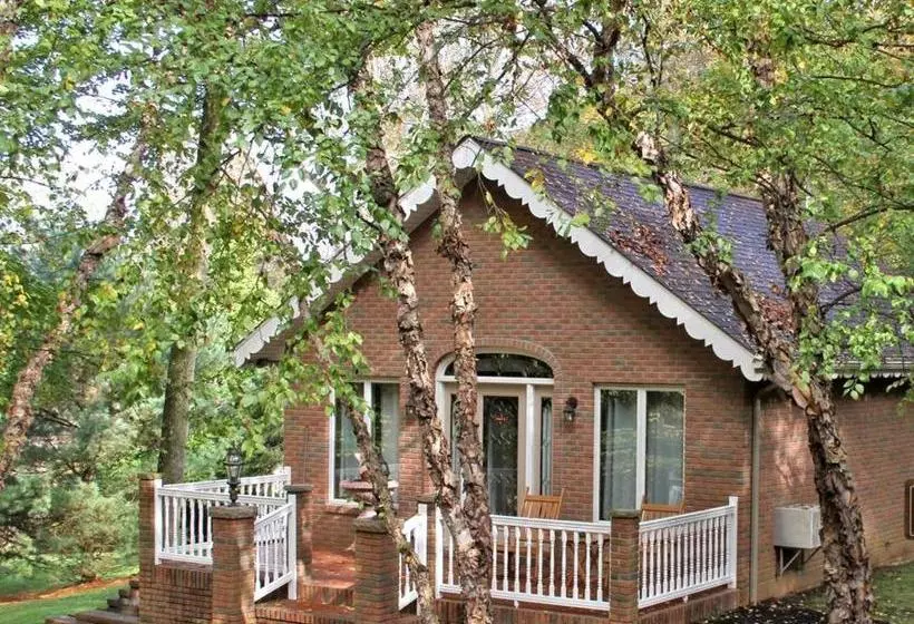 ホテル Donna's Premier Lodging