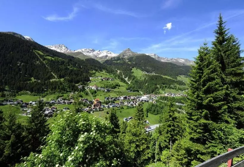 Hotelli Dorfstadl