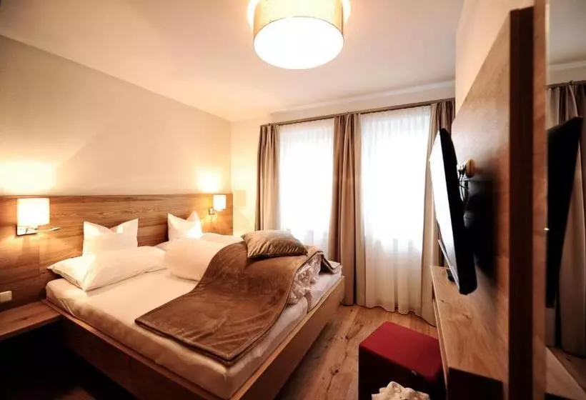 Hotelli Dorfstadl