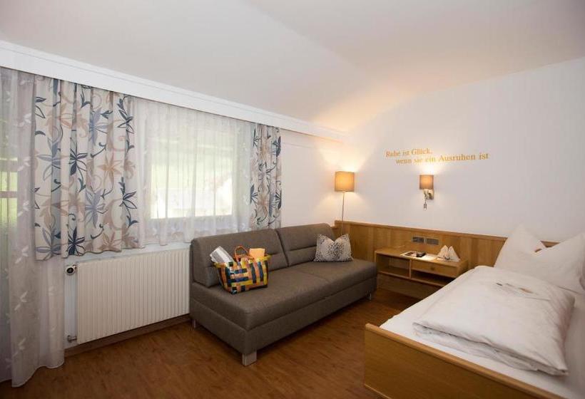 Regitnig 4 Sterne Hotel Und Chalets