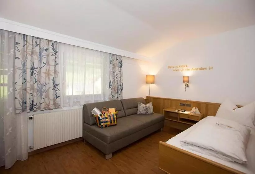Regitnig   4 Sterne Hotel Und Chalets