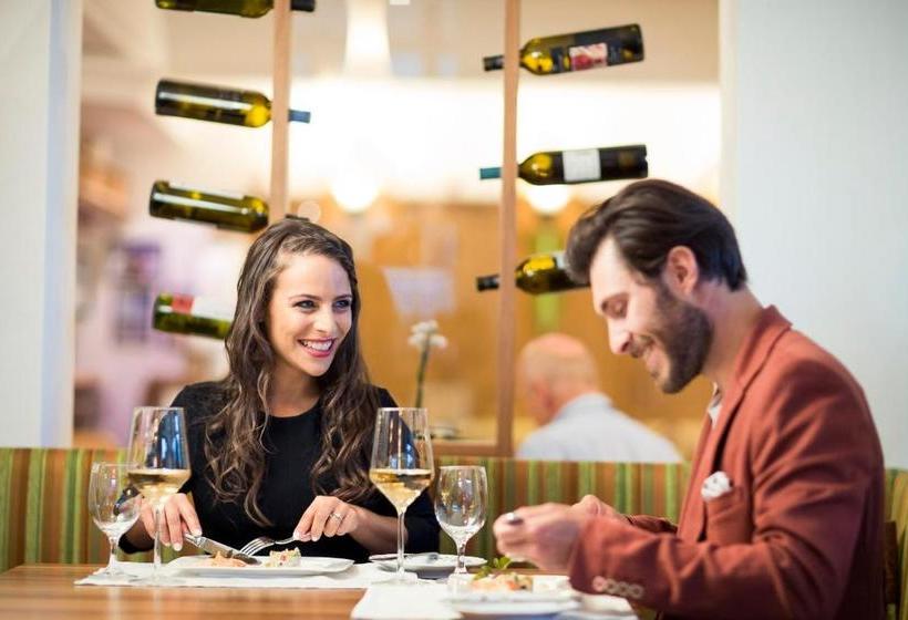 Regitnig 4 Sterne Hotel Und Chalets